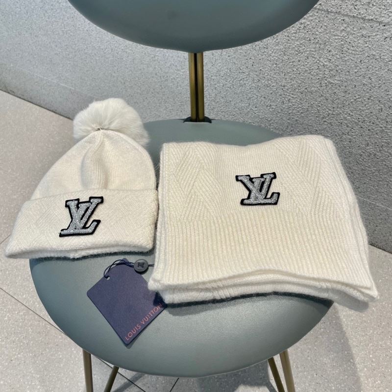 Louis Vuitton Caps Scarfs